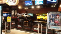 Jeu d'arcade avec de vraies voitures à Odaiba (Japon)