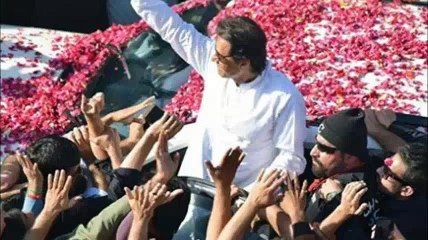 People Crowd The Streets In Karachi Asmran Khan Moves Through The City