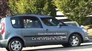 Défi Gonzague   s'incruster et conduire au Salon Automobile