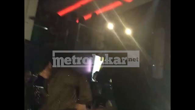 El Hadji Diouf danse Raas Guiss avec Wally Seck