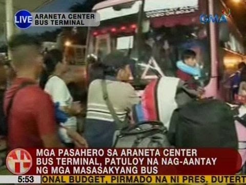 UB: Mga pasahero sa Araneta Center Bus Terminal, patuloy na nag-aantay ng mga masasakyang bus