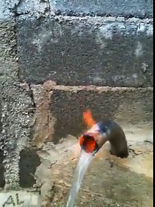 Uji që shëron shumë sëmundje... Shpërndajë që të shërohet nje njeri një mik n... sd