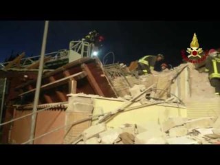 Acilia (Roma) - Crollo palazzina (28.12.16)