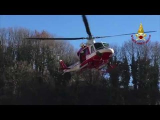 Arquata - Terremoto. Recupero campana torre civica (28.12.16)
