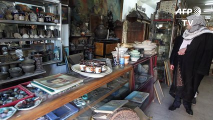 Uma década depois, loja vive da memória de Saddam