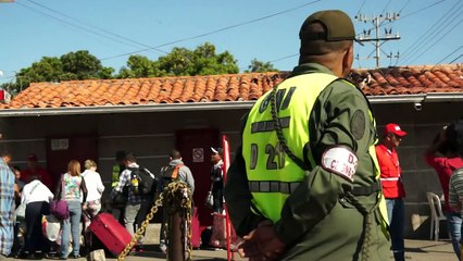 Venezuela venderá gasolina en moneda extranjera en frontera