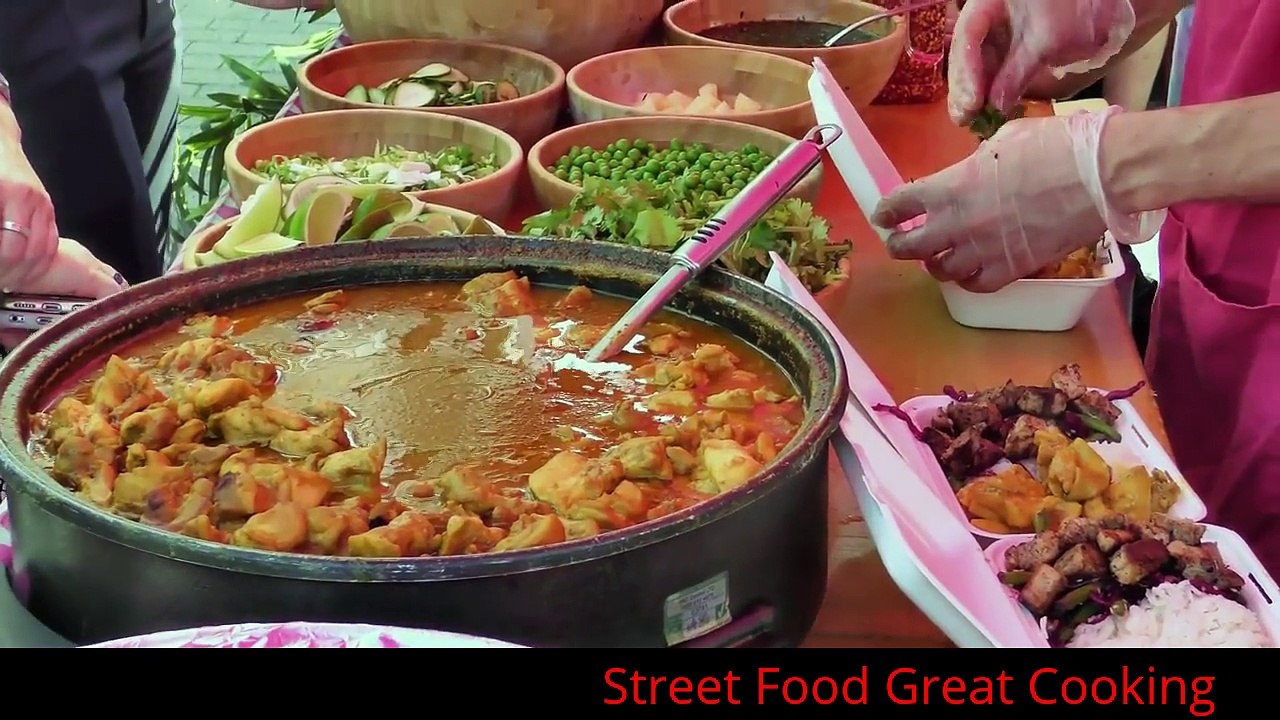 Indian Street Food - The BIGGEST Scrambled Egg Ever!