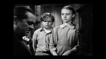 A Tree Grows in Brooklyn (1945) Trailer