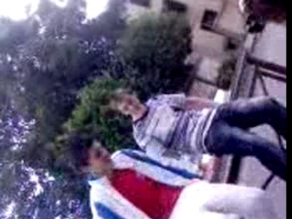 derbi (moi hm et dom) filmer par susprise