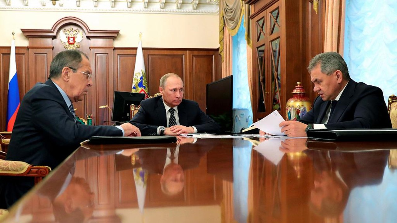 Ausweisungen und anderes: USA verhängen drastische Sanktionen gegen Russland