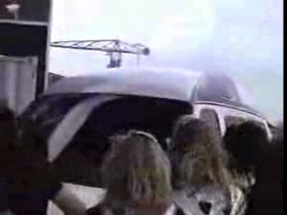 TOKIO HOTEL Aankomst Tokio Hotel TMF Reaction