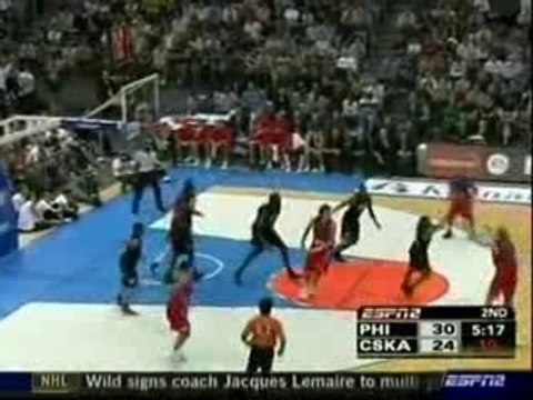 Dunk/alley-oop/block vs CSKA Moscow (Samuel Dalembert)