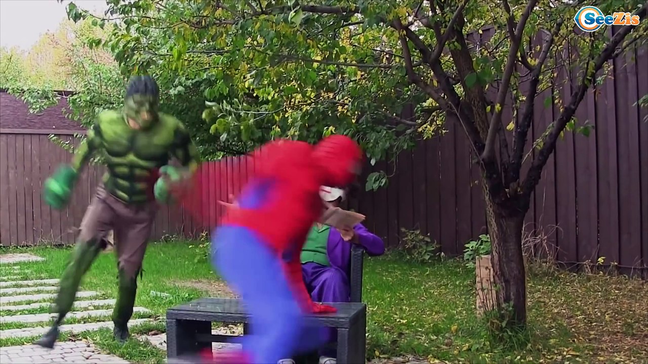 Frozen Elsa w/ Spiderman vs Maleficent Christmas Tree PRANK Fun Superheroes IRL