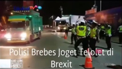Aksi Polisi Lalu Lintas Ikut Berburu "Om Telolet Om"