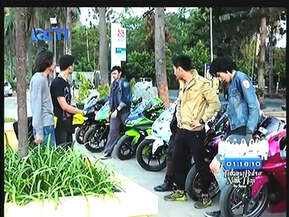 Scene Mondy AJ008
