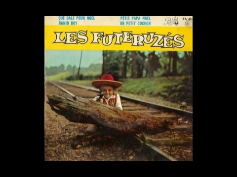 Souvenir de mes Noël. Ma petite maman nous mettait cette musique avant chaque passage du père Noël. .on adorait