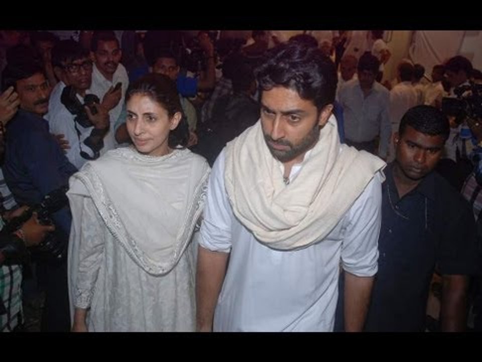 Vidya Balan, Priyanka Chopra, Abhishek Bachchan and other celebs at Mona Kapoor's 'Chautha'