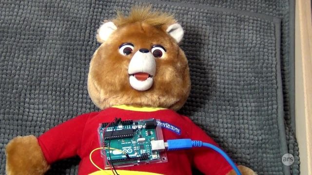 Bearlexa: Arduino, Raspberry Pi, Teddy Ruxpin + Alexa