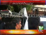 Ali Zaidi Gets Angry On Imran Khan's Security Squad For Damaging His Vehicle