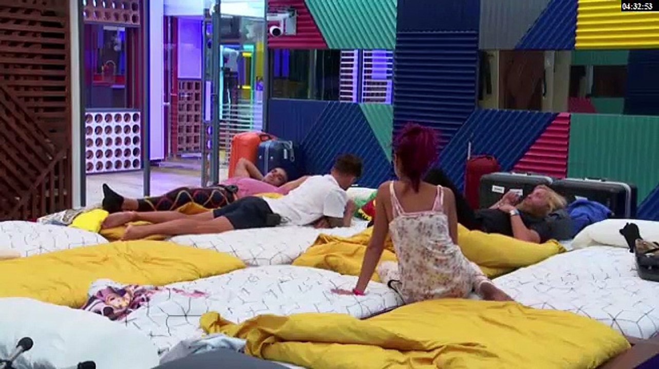 Rodri y Bea - Primeros acercamientos 09.09.2016