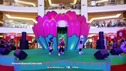 CHINESE NEW YEAR INDONESIA DANCER IMLEK INDONESIA