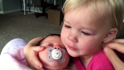 Tatlı abla ve kardeşi