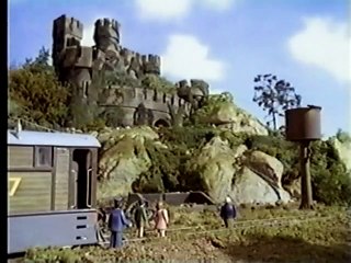 14 Toby's Discovery (Alec Baldwin US)