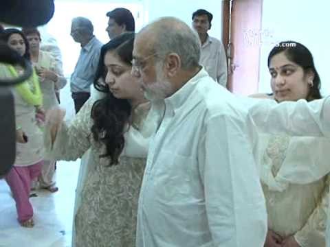 Raveena Tandon, Rishi Kapoor, Vinod Khanna, Shakti Kapoor At O.P. Dutta's Prayer Meet.