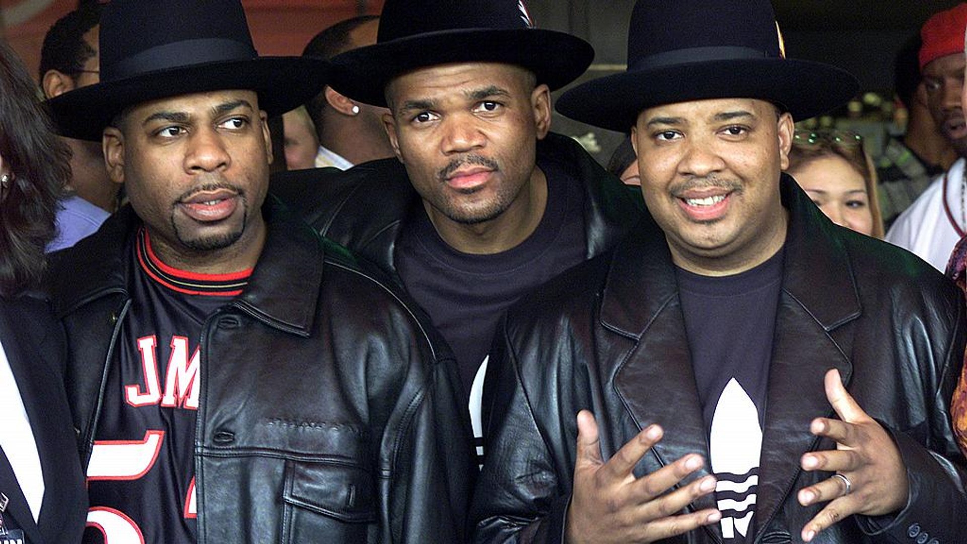 ⁣Рэп-группа Run-DMC против Wal-Mart, Amazon и других