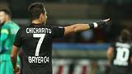 Chelsea sigue muy interesado en Chicharito