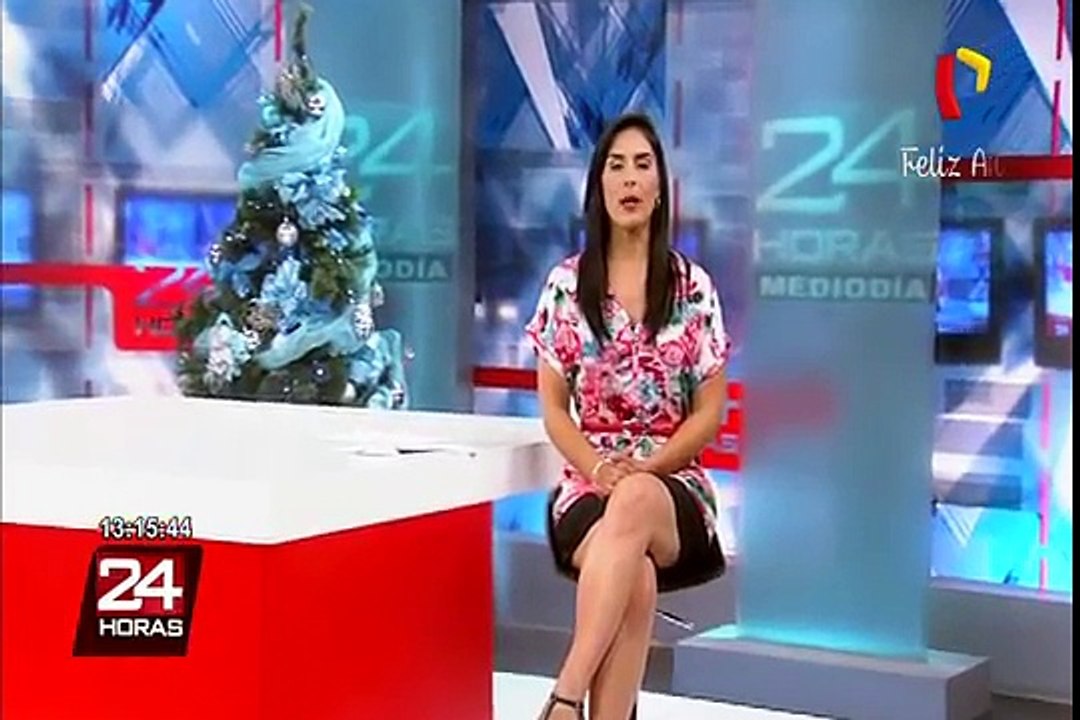 EEUU: bomberos rescatan a hombre  atrapado en auto que estaba en llamas