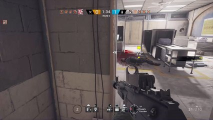 Tom Clancy's Rainbow Six 2 HP Left 1v2!!!!!!