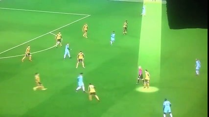 Mesut ozil lazy work rate  vs Manchester City