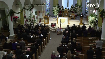 Funeral de Zsa Zsa Gabor, primera estrella estadounidense famosa