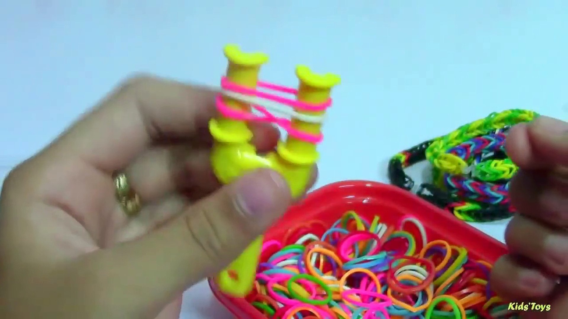 How to make loom bands fishtail loom band bracelet - video Dailymotion