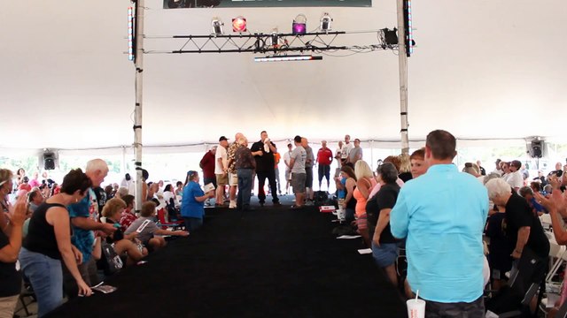 Scott Michael sings 'An American Trilogy' Elvis Week 2015