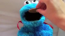 Cookie Monster Eats Lightning McQueen Mater and Other Disney Pixar Cars Micro Drifters