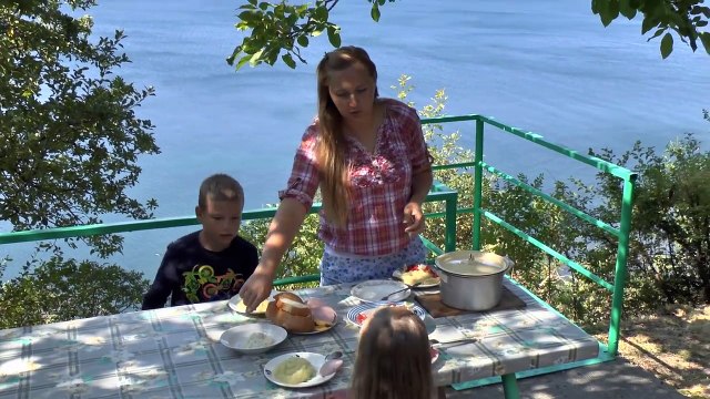Обед на берегу черного моря Криница/Lunch on the shore of the Black Sea Krynica 2105