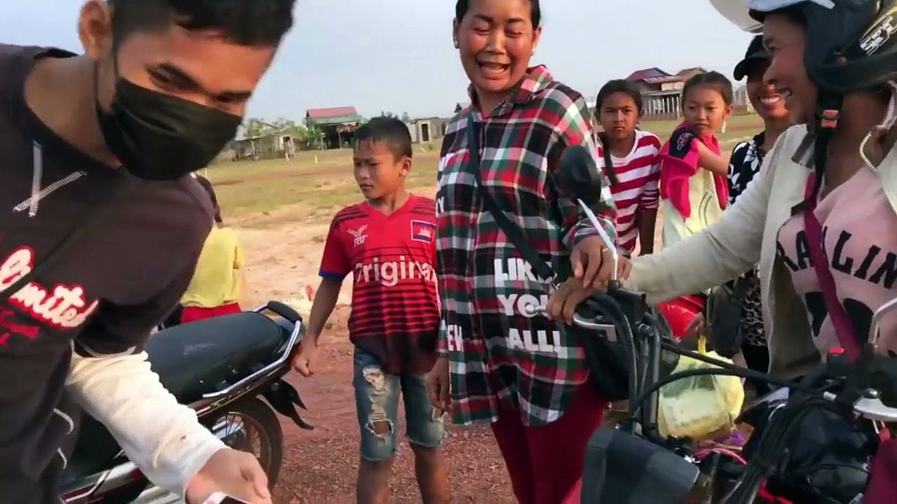 Mengejutkan cara orang ini mencari ikan