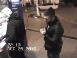 Un homme se fait démasquer par une caméra en tentant de voler un portefeuille !
