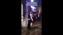 تصرف مجنون لعروسين سوريين في حفل زفافهما يتسبب في غرق العروس!Acted crazy bride