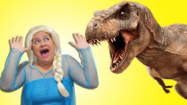 BAD BABY FREAKS OUT TOYS FROZEN ELSA T-REX FIGHT vs SPIDERMAN w/ Batman & Spiderkid in Rea