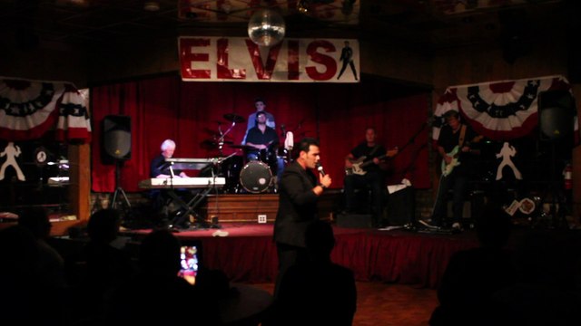 Franz Goovaerts & the Ronnie McDowell Band perform 'Never been To Spain' Elvis Week 2016