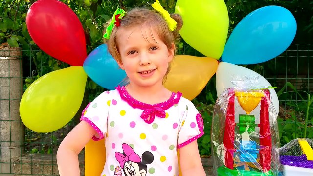 БАССЕЙН с ШАРИКАМИ Купаемся в Бассейне с горками Swimming Pool Water Slides Настюшик ОГРОМНЫЙ БАСЕЙН