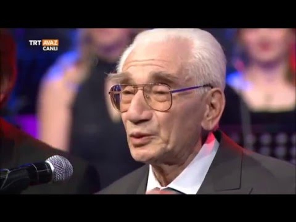 Alâeddin Yavaşça Sahnede - 90. Yaş Alâeddin Yavaşça Besteleri Konseri - TRT Avaz