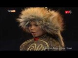 Kırgız Balalarından Kahramanlık Gösterisi - Kırgız Türkçesi - Ak Şoola Halk Dansları - TRT Avaz