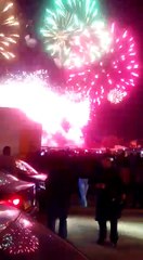 بالفيديو.. احفالات المصريين والسائحين بالعام الجديد فى سفح الهرم