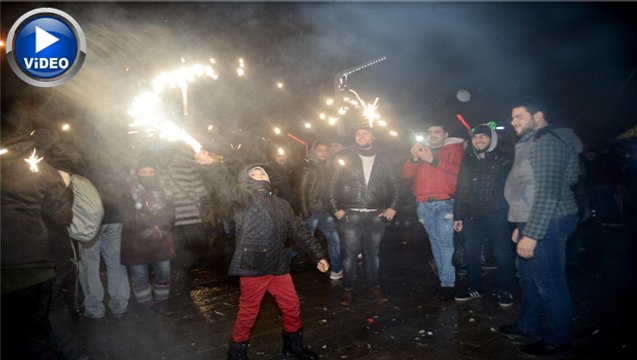 Yeni yıl coşkusunu Taksim'de yaşadılar