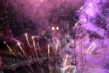 Happy New Year 2017 Fire Works Eva Celebrate New Year Night 2017 At Iffiel Tower Bahria Town Lahore