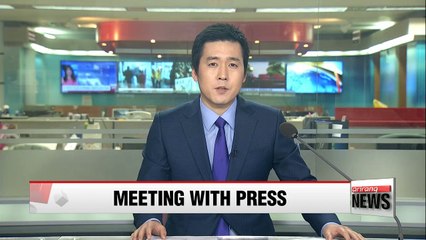 President Park meets reporters for New Year, explains allegations
